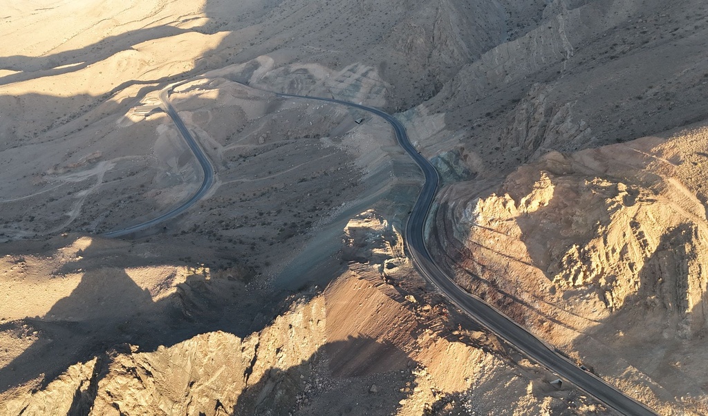 Image of 50% Completion Achieved in Wadi Bani Khalid Escarpment Road Project