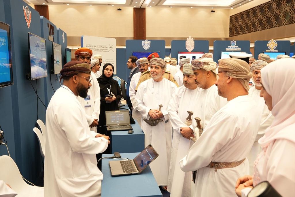 Image of Hadatha exhibition showcases innovations from six Omani startups and four cybersecurity prototypes