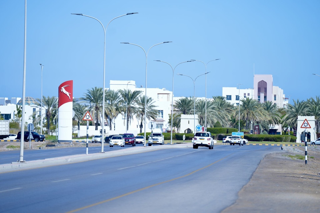 Image of إسناد مشروع تطوير طريق الموج والجزء المرتبط به من طريق 18 نوفمبر